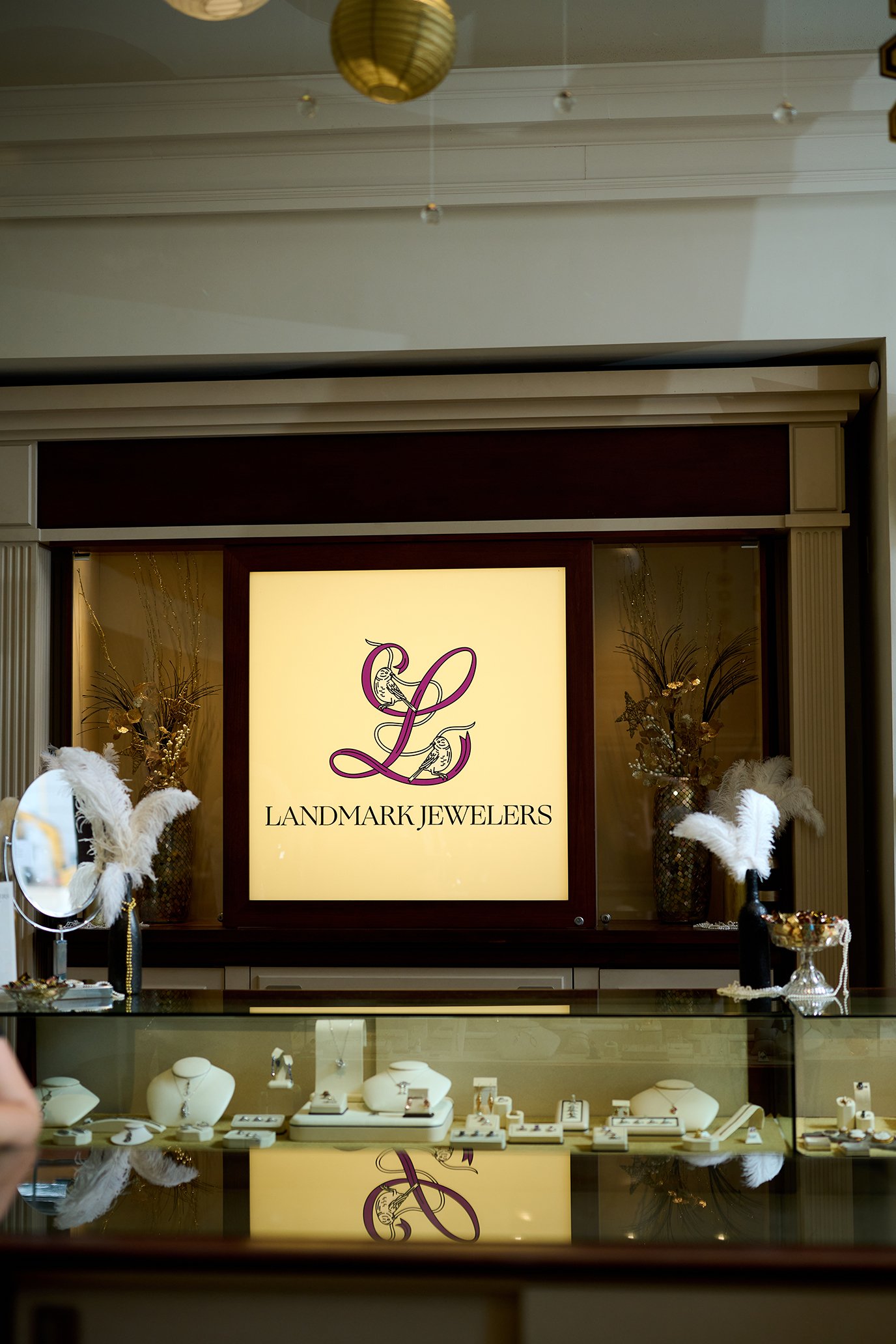 リリパットレーン JEWELLER Gallery — Landmark Jewelers | Fine